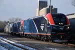 Eastbound "Empire Builder" eases into the station
